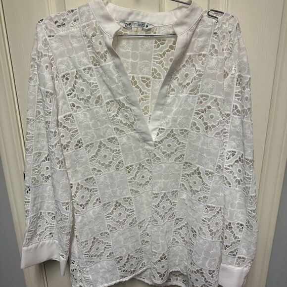ZARA EMBROIDERED EYELET BLOUSE - Picture 2 of 2